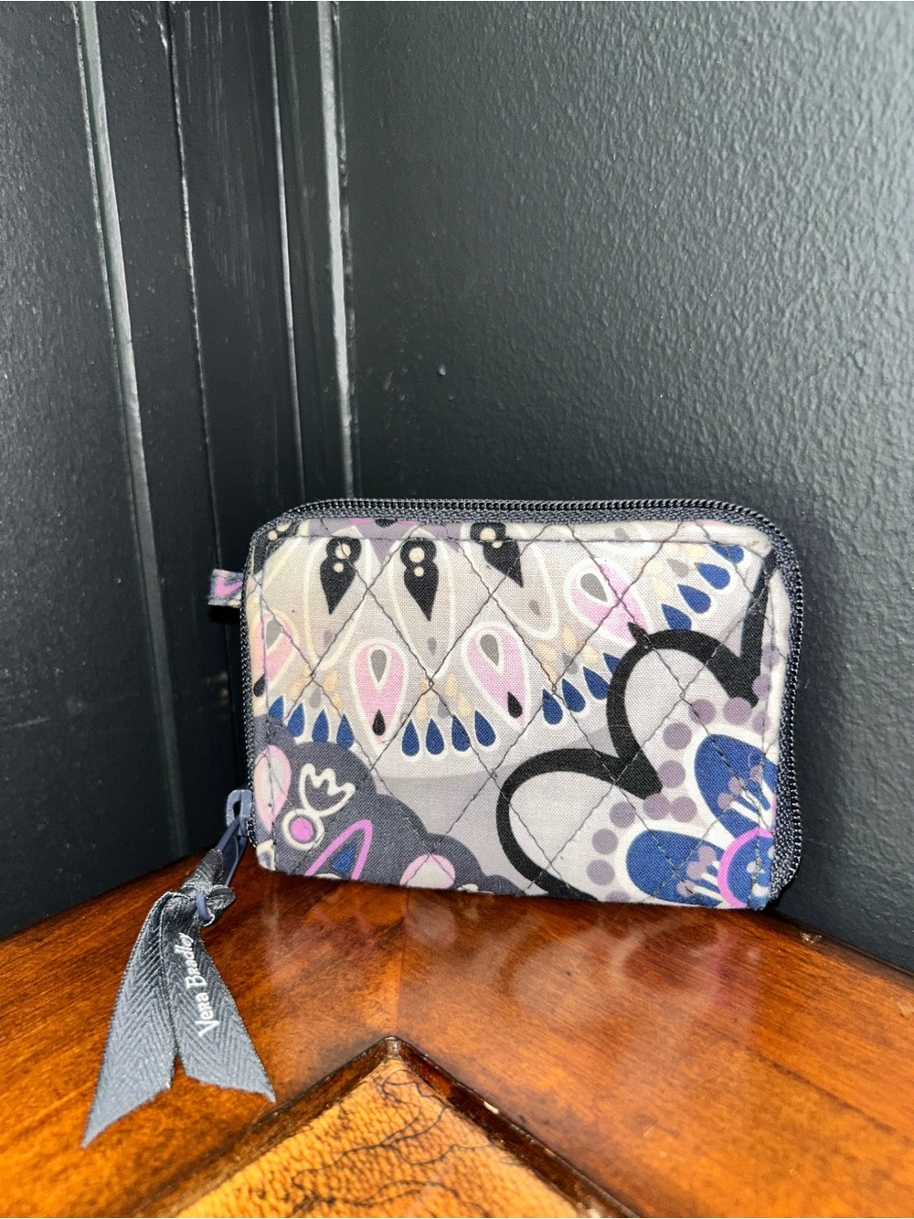 Vera Bradley ID case mini wallet with RFID Mimosa Medallion pattern -EUC-